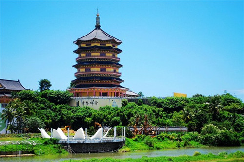 人生的旅途喜与悲是什么歌（人生的旅程喜与悲）